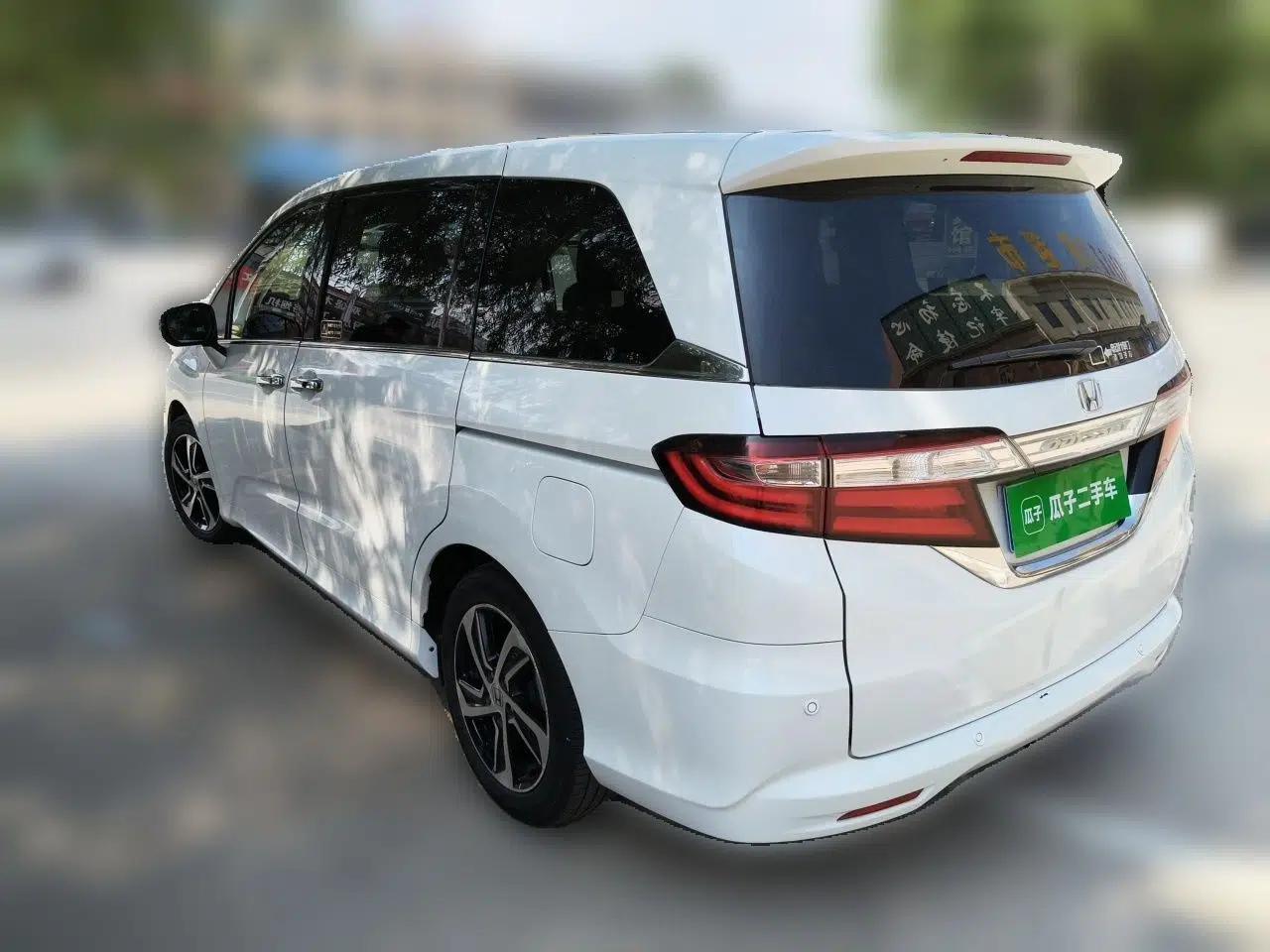 Honda Odyssey 2017 2.4L Smart Edition — миниатюра 4