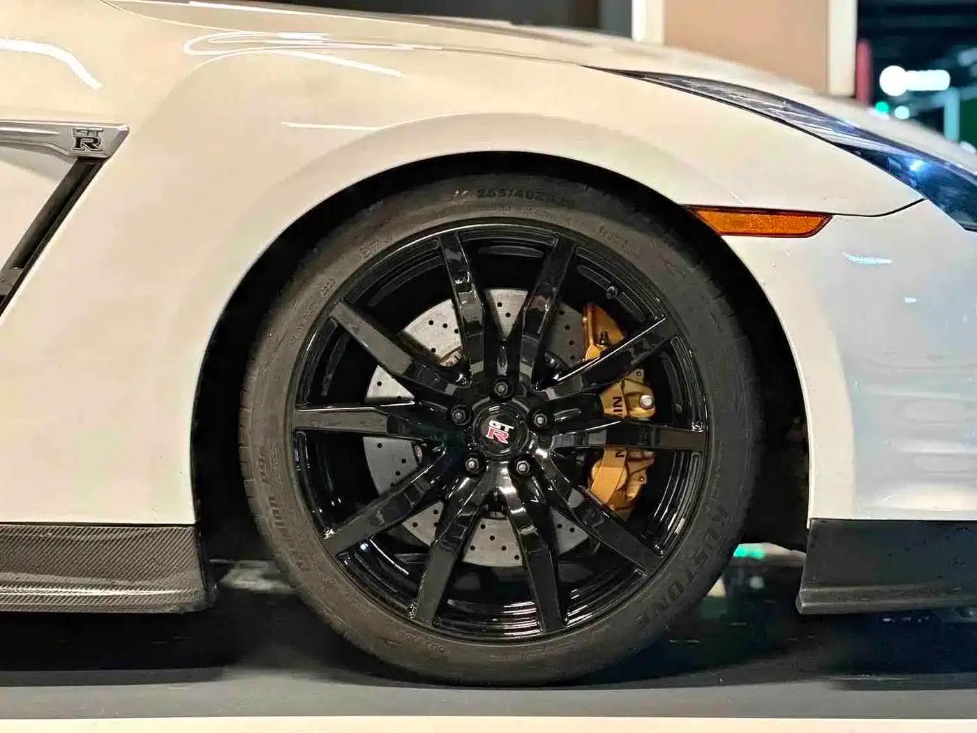 2012 Nissan GT-R 3.8T Premium Edition — миниатюра 7