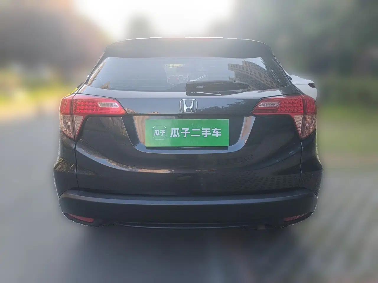 Honda Vezel 2017 1.5L CVT 2WD Comfort Model — миниатюра 5