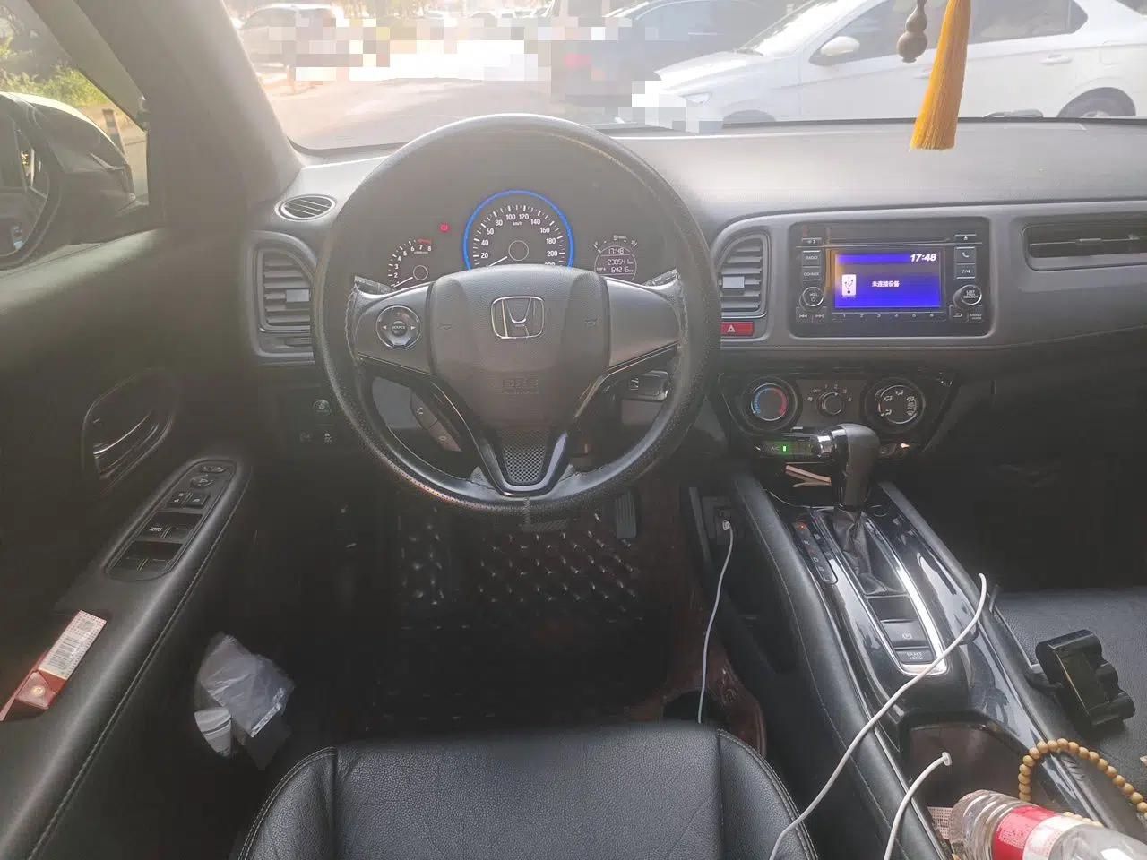 Honda Vezel 2017 1.5L CVT 2WD Comfort Model — миниатюра 10