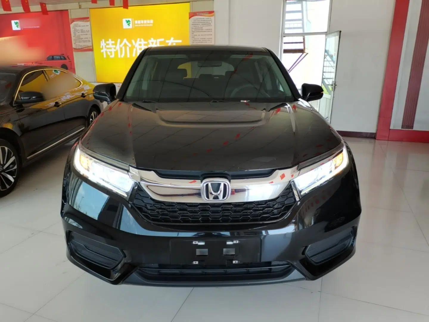 Honda Avancier 2017 240TURBO Two-Wheel Drive Elite Edition — миниатюра 2