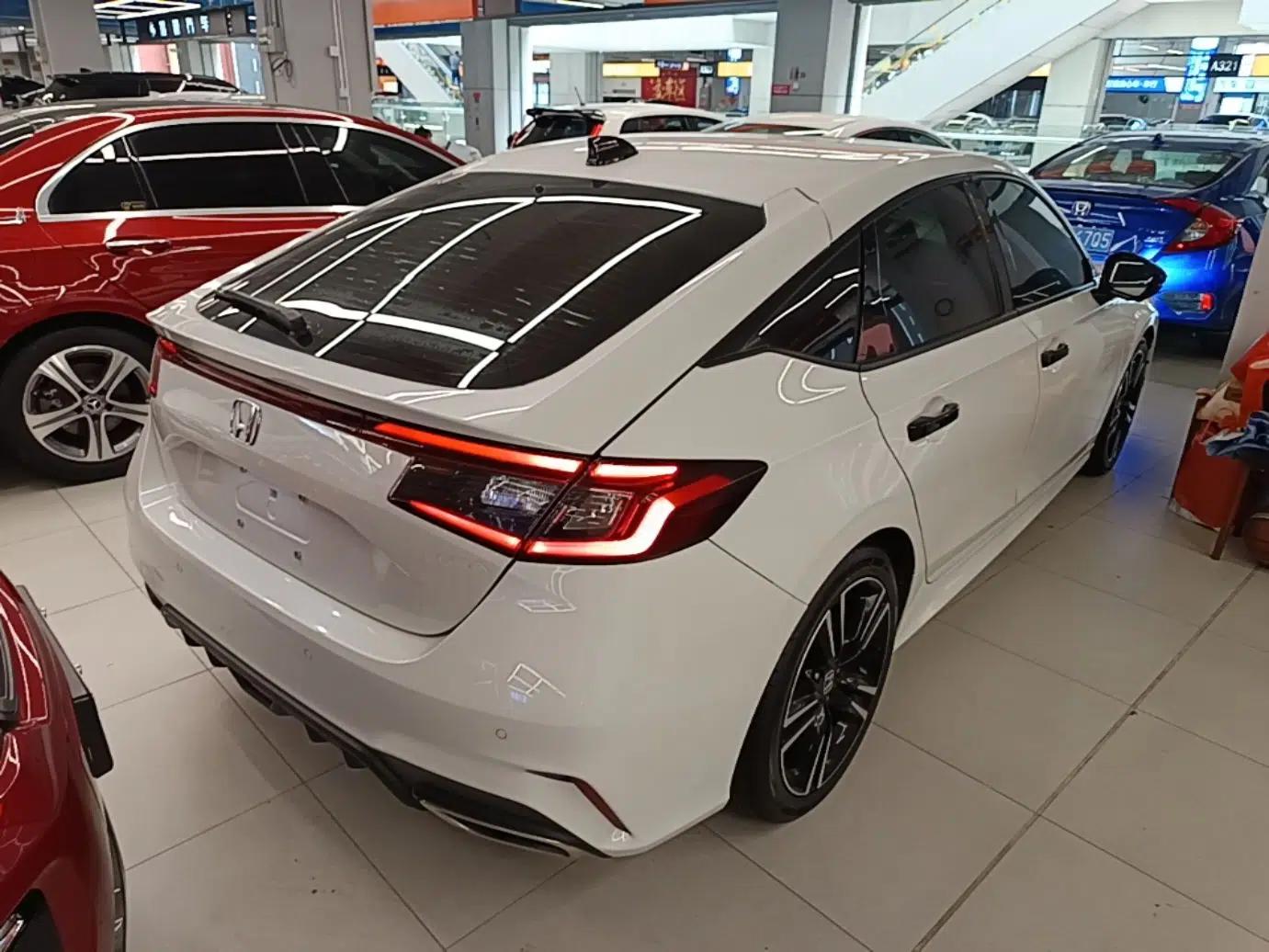 Honda Integra 2023 HATCHBACK 240TURBO CVT Phantom Night Luxury Edition — миниатюра 6