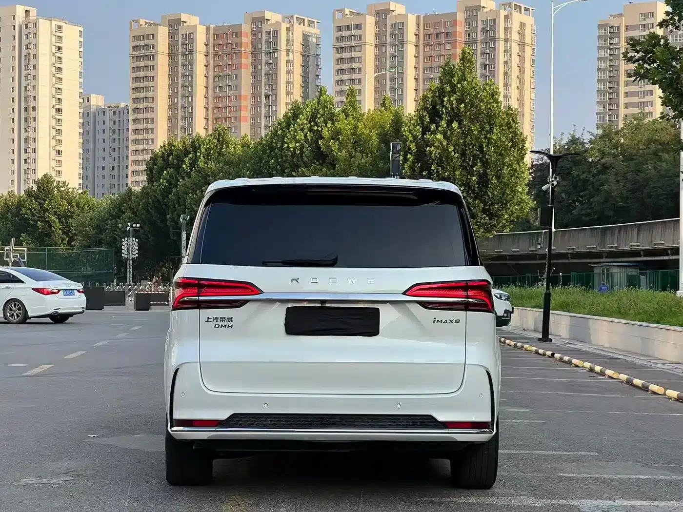 Roewe iMAX8 New Energy 2025 1.5T DMH Luxury Edition — миниатюра 9