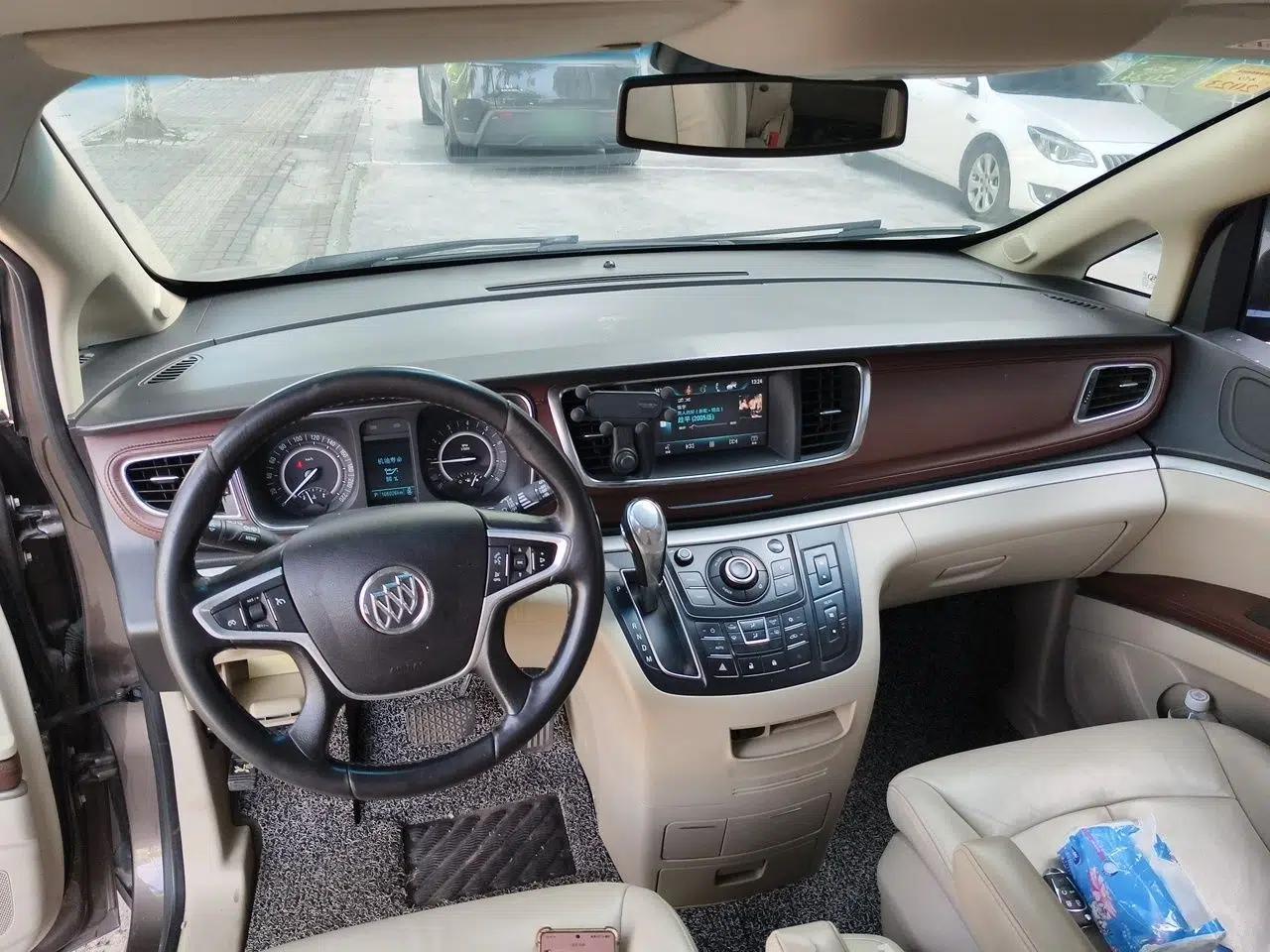 Buick GL8 2017 25S Luxury Version China V Standard — миниатюра 9