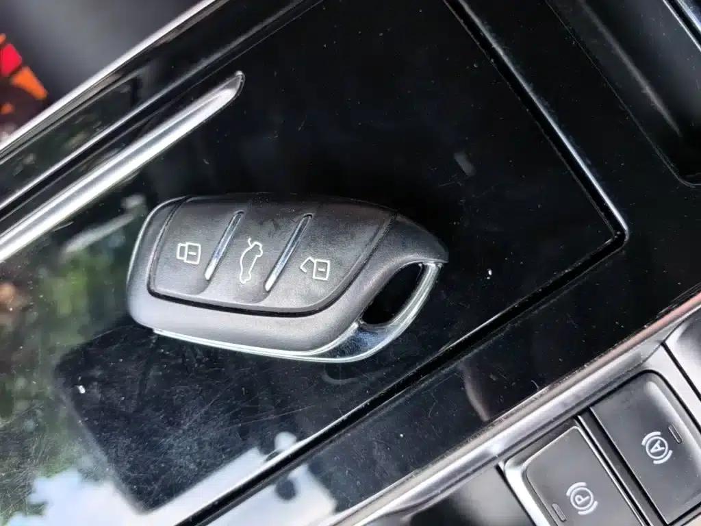 Roewe i6 MAX 2020 300TGI Automatic Cool and Intelligent Driving Edition — миниатюра 9
