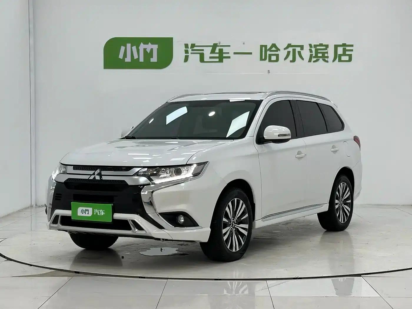Outlander 2021 2.0L 2WD Enjoy Edition 5-seater — миниатюра 1