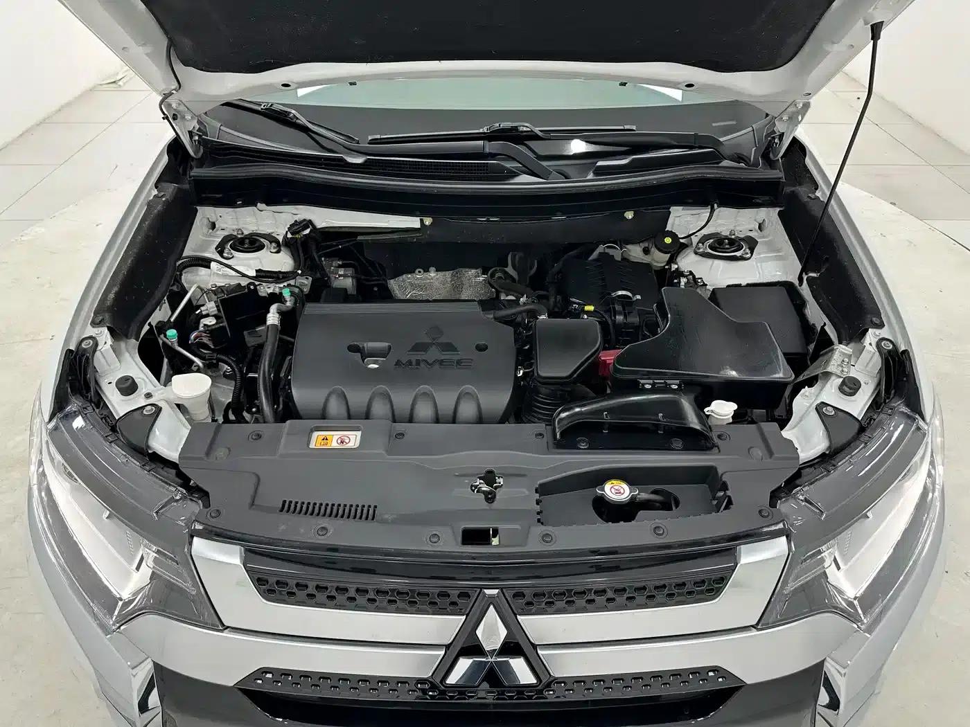 Outlander 2021 2.0L 2WD Enjoy Edition 5-seater — миниатюра 18