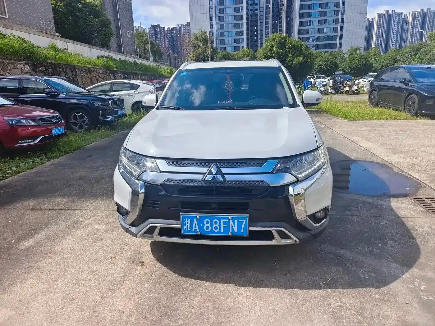 Outlander 2019 2.0L 2WD Enjoy Edition 5-seater National VI Emission Standard — миниатюра 2