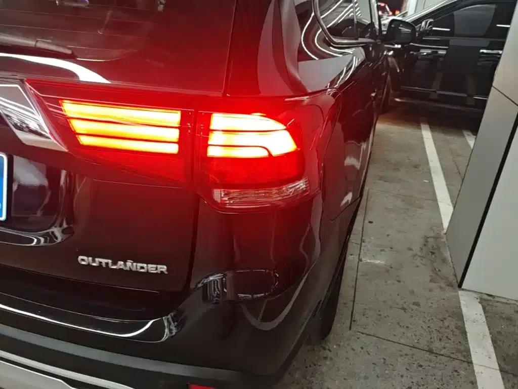 Outlander 2020 2.0L 2WD Enjoy Edition 5-seater — миниатюра 8
