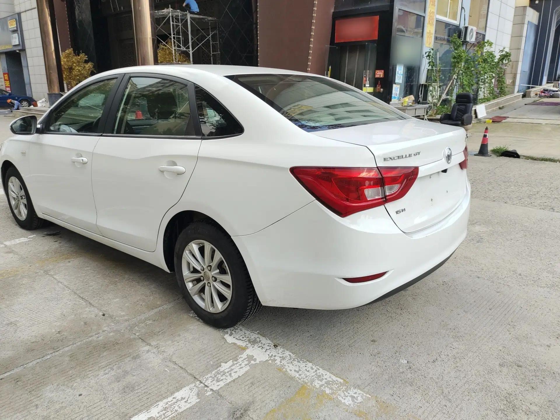 Buick GT 2017 15N Automatic Entry-Level Trim — миниатюра 12