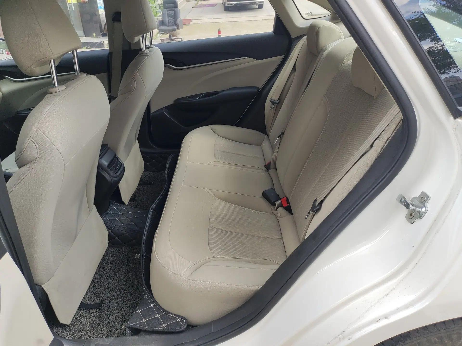 Buick GT 2017 15N Automatic Entry-Level Trim — миниатюра 25