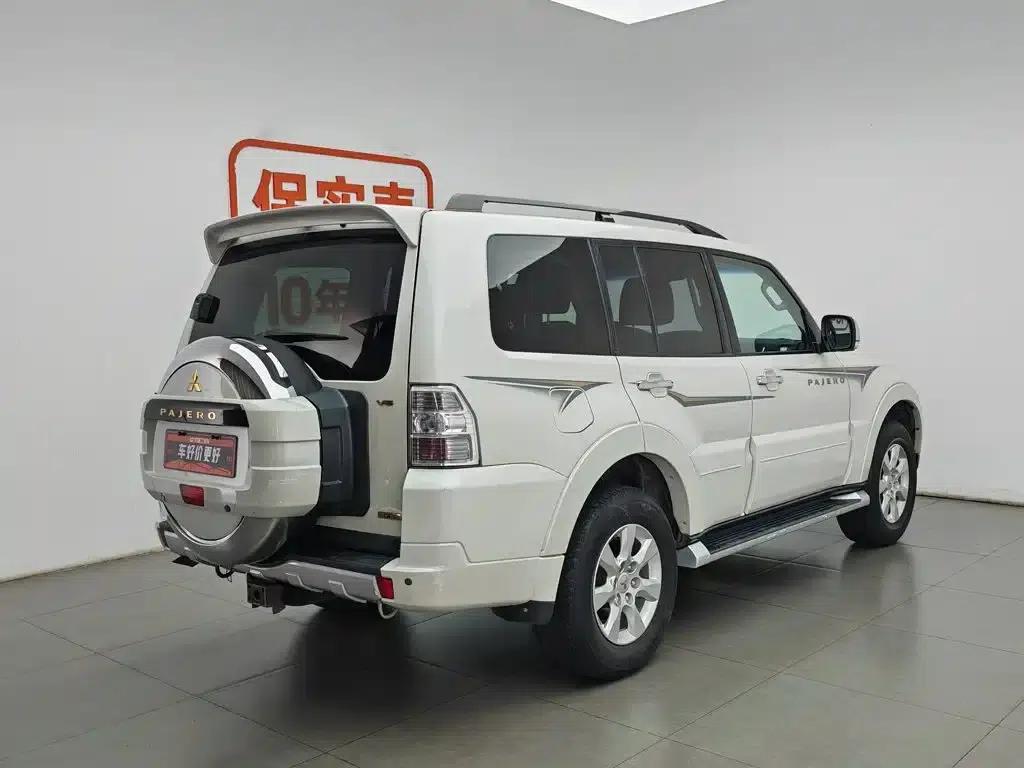 2014 Pajero (Imported) 3.0L Elite Super Edition — миниатюра 2
