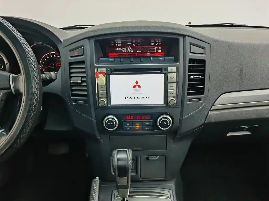 2014 Pajero (Imported) 3.0L Elite Super Edition — миниатюра 12