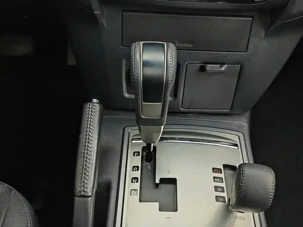 2014 Pajero (Imported) 3.0L Elite Super Edition — миниатюра 13