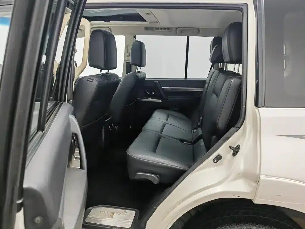 2014 Pajero (Imported) 3.0L Elite Super Edition — миниатюра 15
