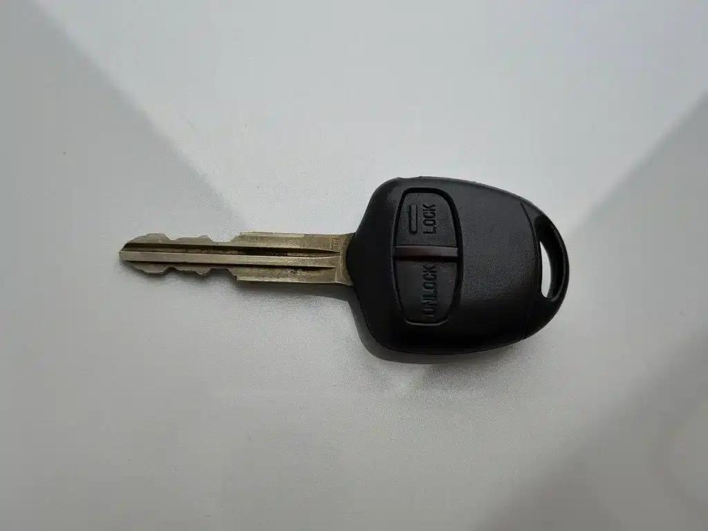 2014 Pajero (Imported) 3.0L Elite Super Edition — миниатюра 19