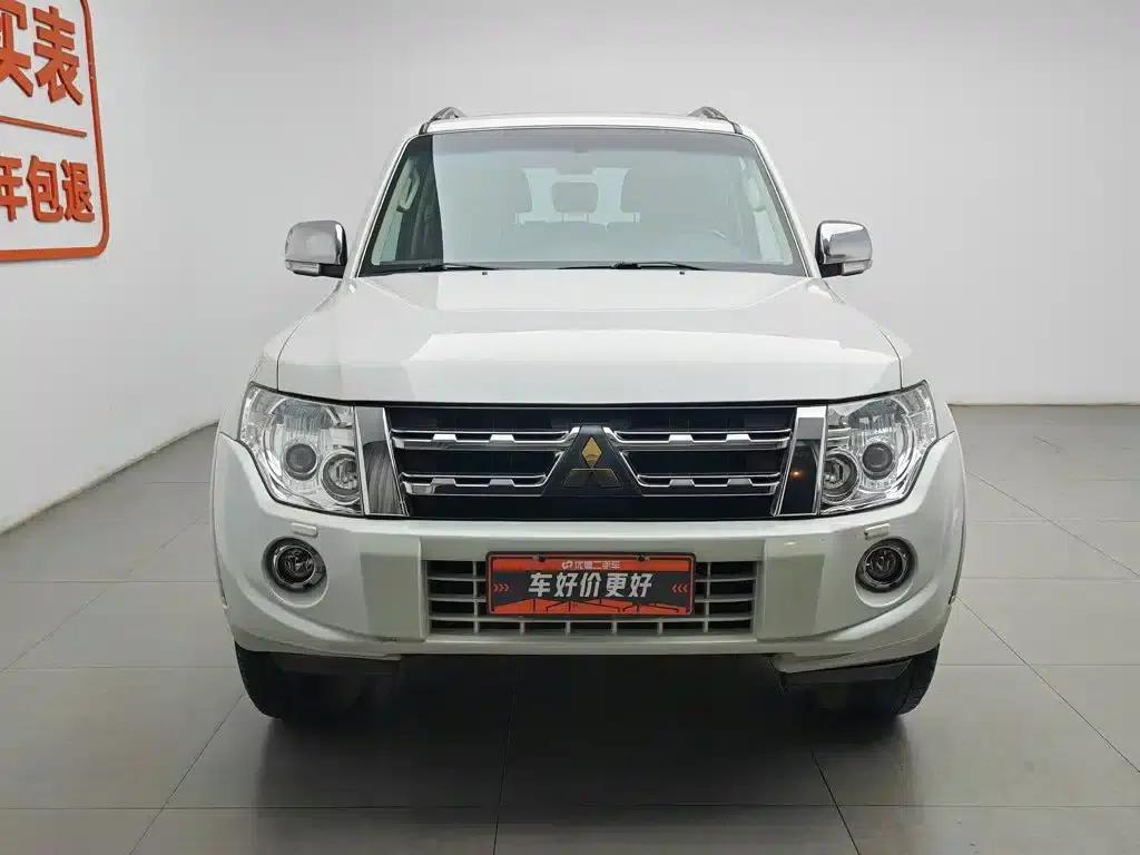 2014 Pajero (Imported) 3.0L Elite Super Edition — миниатюра 3