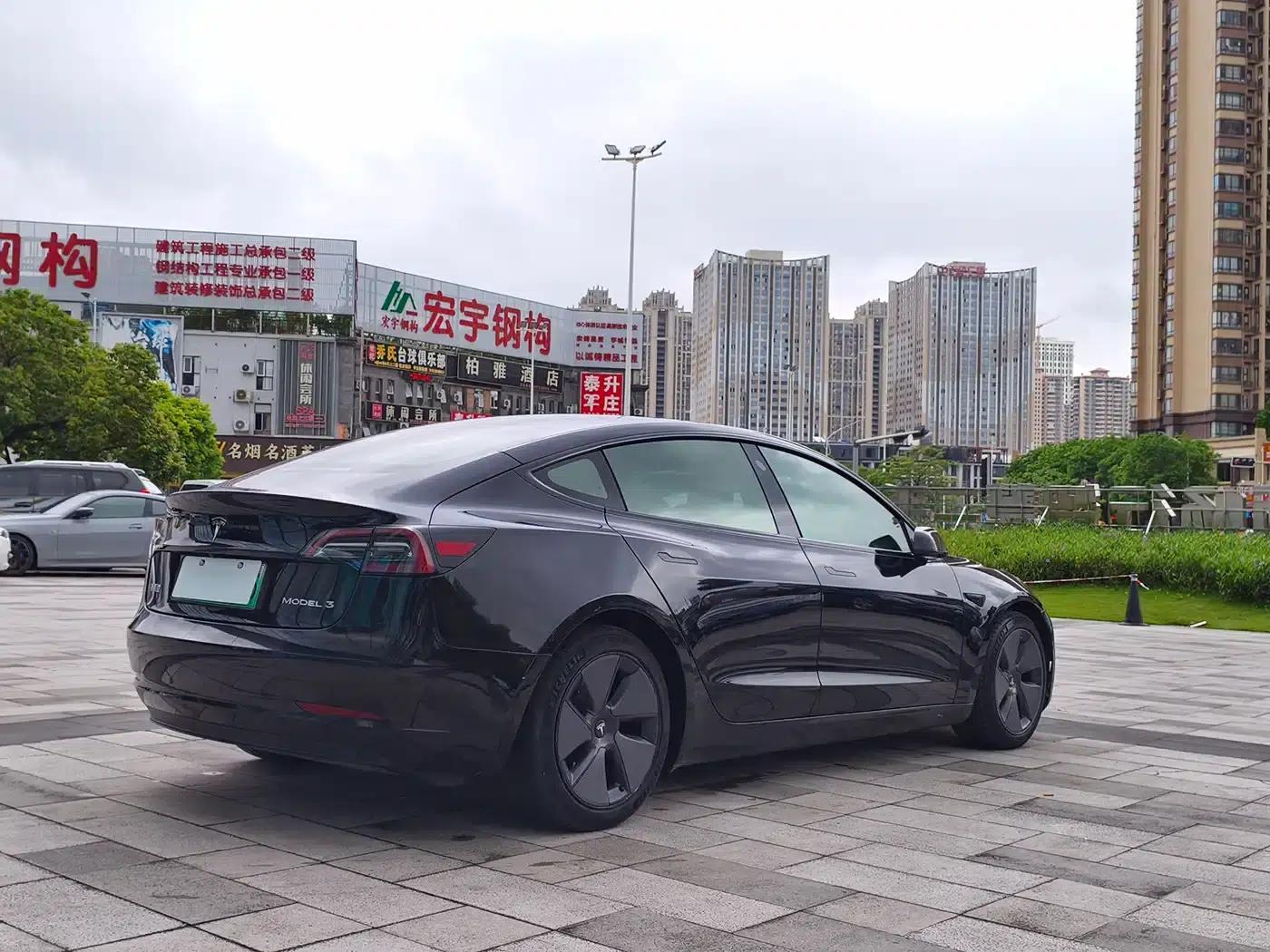 Model 3 2022 Rear-Wheel Drive — миниатюра 4