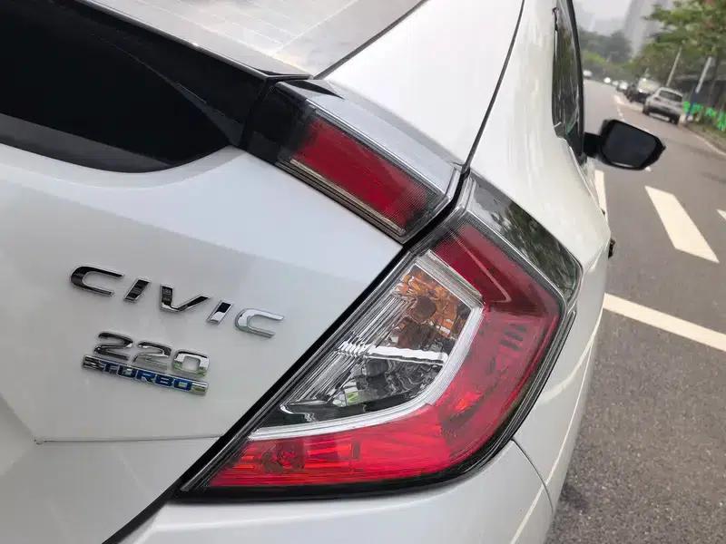 Civic 2020 HATCHBACK 220TURBO CVT Trendy and Cool — миниатюра 9