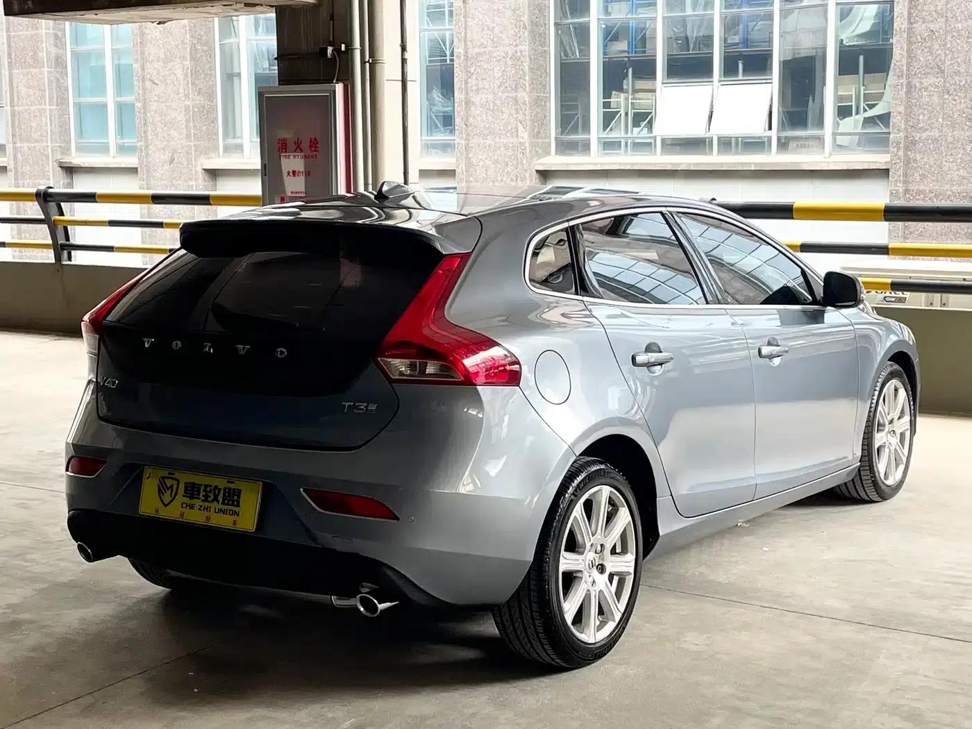 2017 Volvo V40 T3 Smart Edition — миниатюра 4