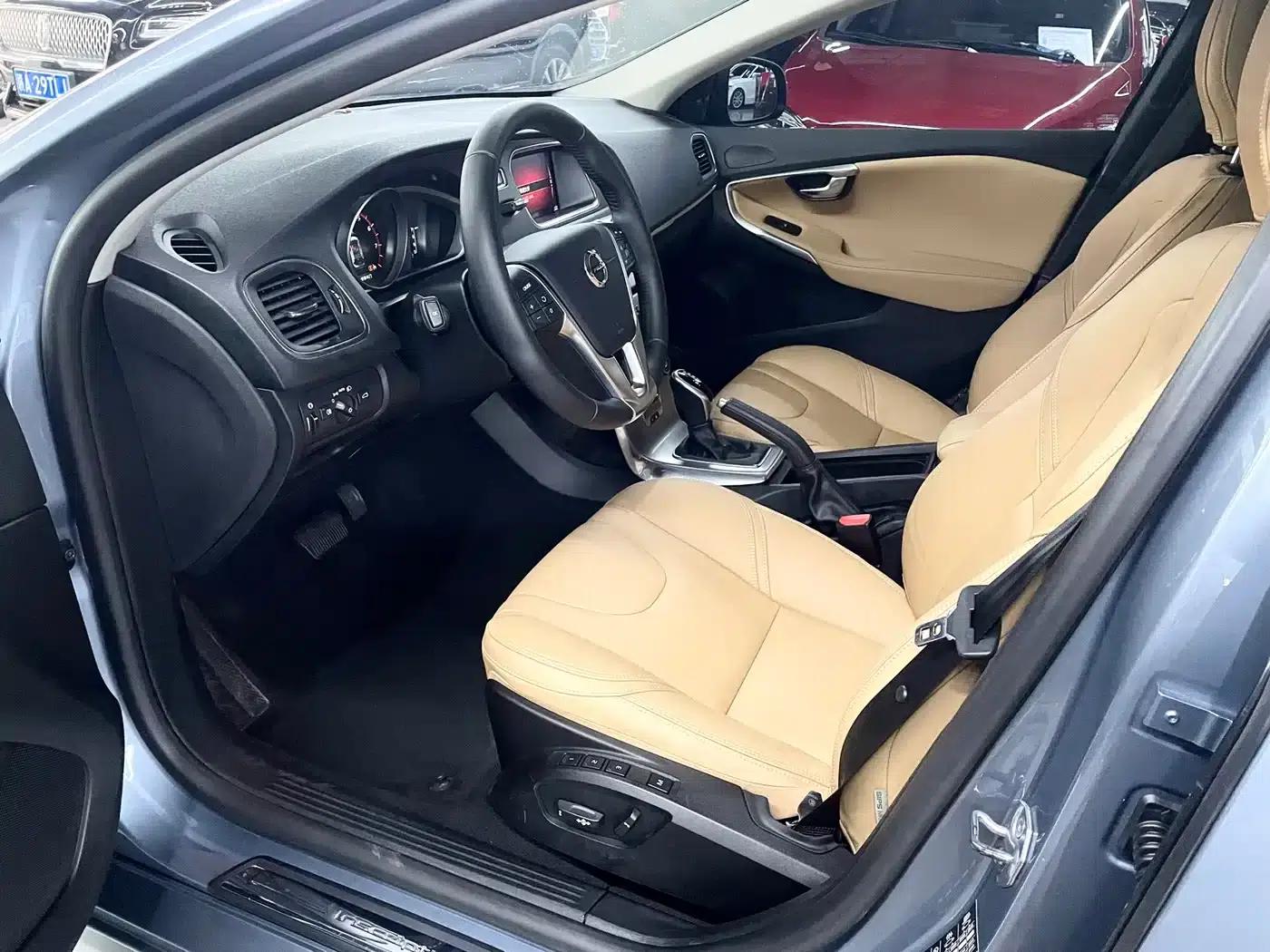 2017 Volvo V40 T3 Smart Edition — миниатюра 8