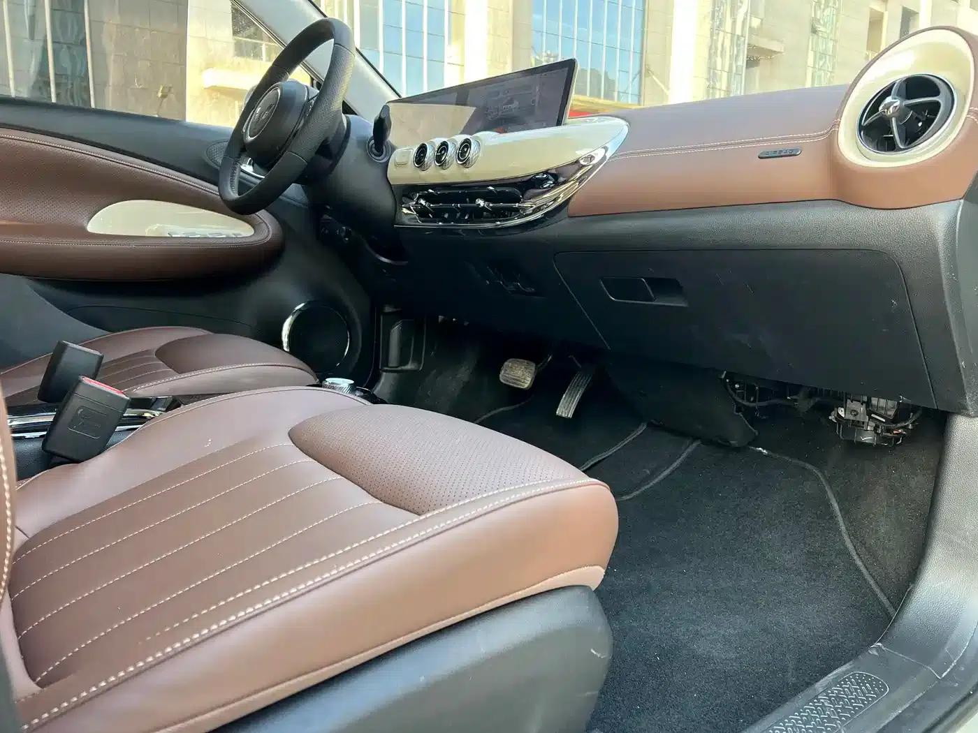 Wuling Bingo 2023 Model, 333km Range, Lingxi Connected Edition — миниатюра 9