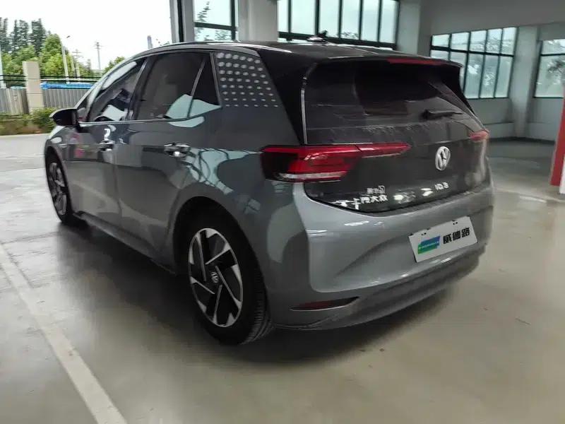 Volkswagen ID.3 2023 Upgraded Pure Smart Edition — миниатюра 4
