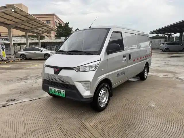 Wuling EV50 2021 model van logistics vehicle, Lishen 41.6kWh Liuji electric control system
