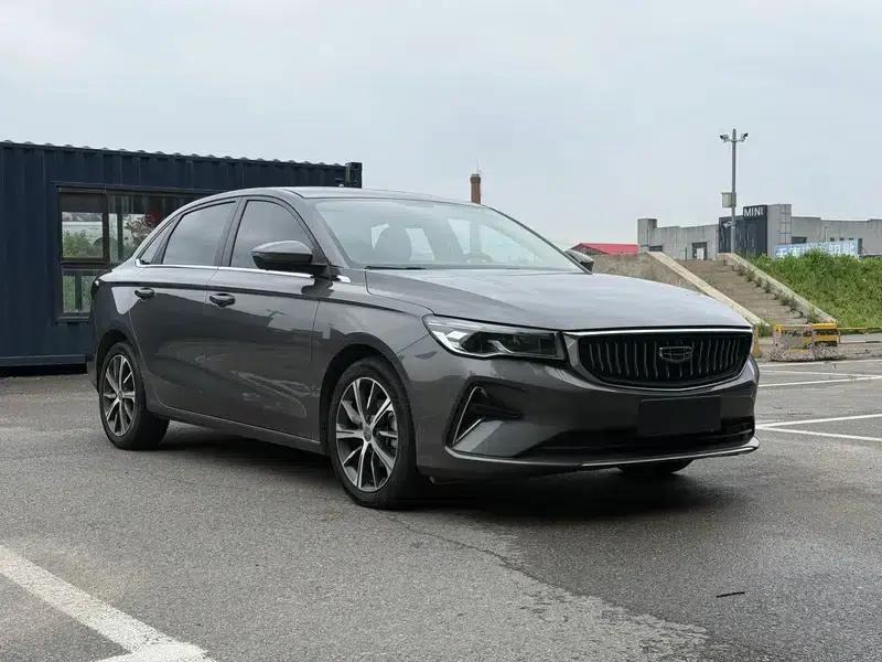 Geely Emgrand 2022 4th Generation 1.5L CVT Premium — миниатюра 3
