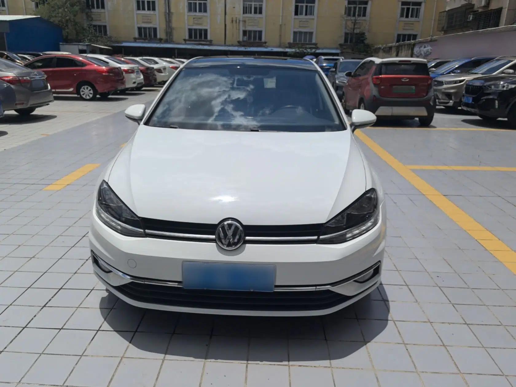 Volkswagen Golf 2019 200TSI DSG Comfort & Ambition Edition China VI Standard — миниатюра 2
