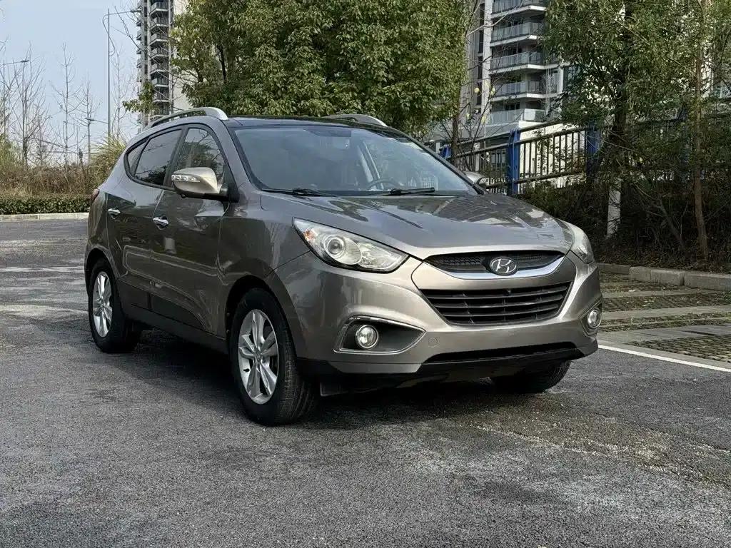 Beijing Hyundai ix35 2010 2.4L Automatic 2WD Premium Edition GLS — миниатюра 2