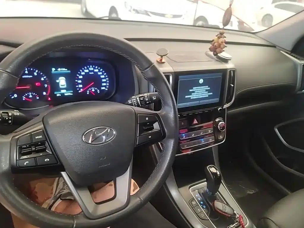 Beijing Hyundai ix35 2018 2.0L Automatic 2WD Smart & Enjoy Edition — миниатюра 10
