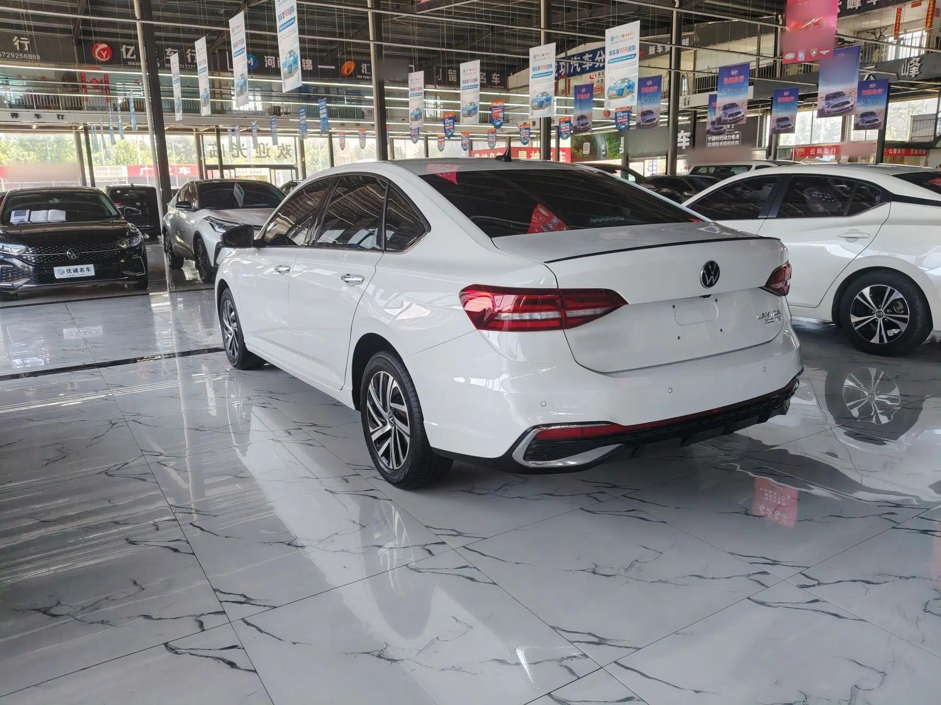 Volkswagen Lavida 2024 300TSI DSG Starry Sky Leading Edition — миниатюра 4
