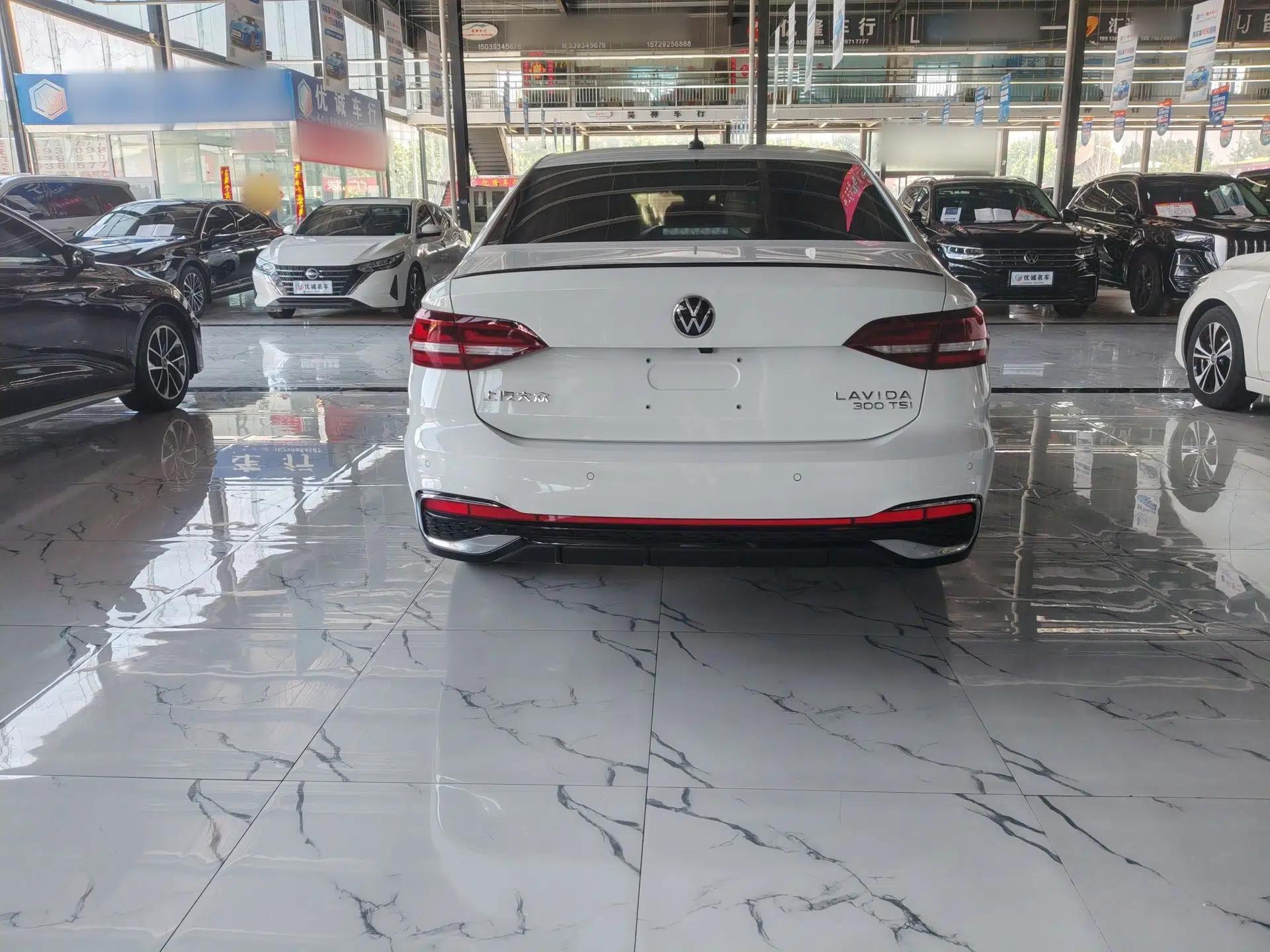 Volkswagen Lavida 2024 300TSI DSG Starry Sky Leading Edition — миниатюра 5