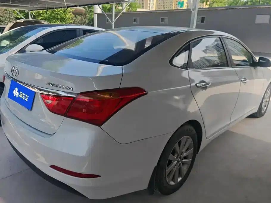 2014 Mistra 1.8L Automatic Intelligent GLS — миниатюра 3