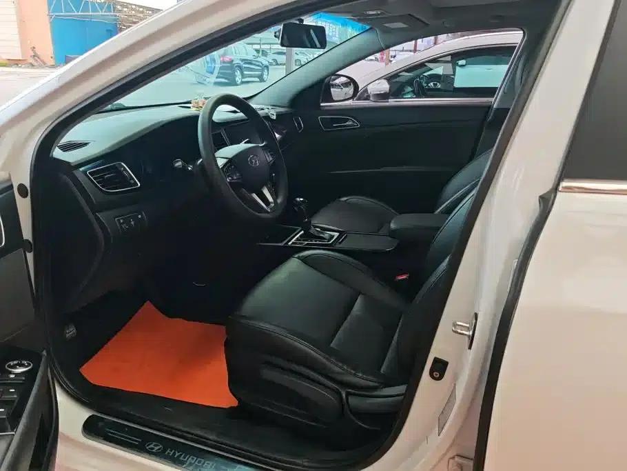 2014 Mistra 1.8L Automatic Intelligent GLS — миниатюра 9