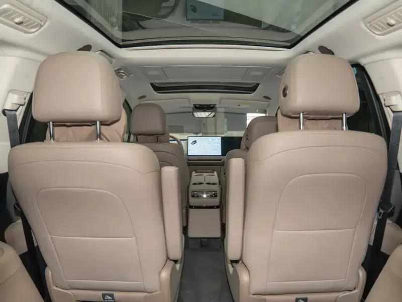 Li Auto i8 2025 Standard Edition — миниатюра 22