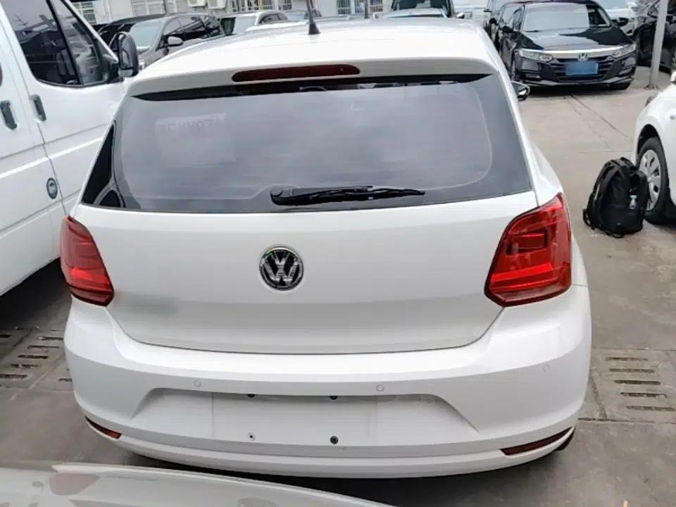 Volkswagen Polo 2016 1.6L Automatic Comfort Model — миниатюра 5