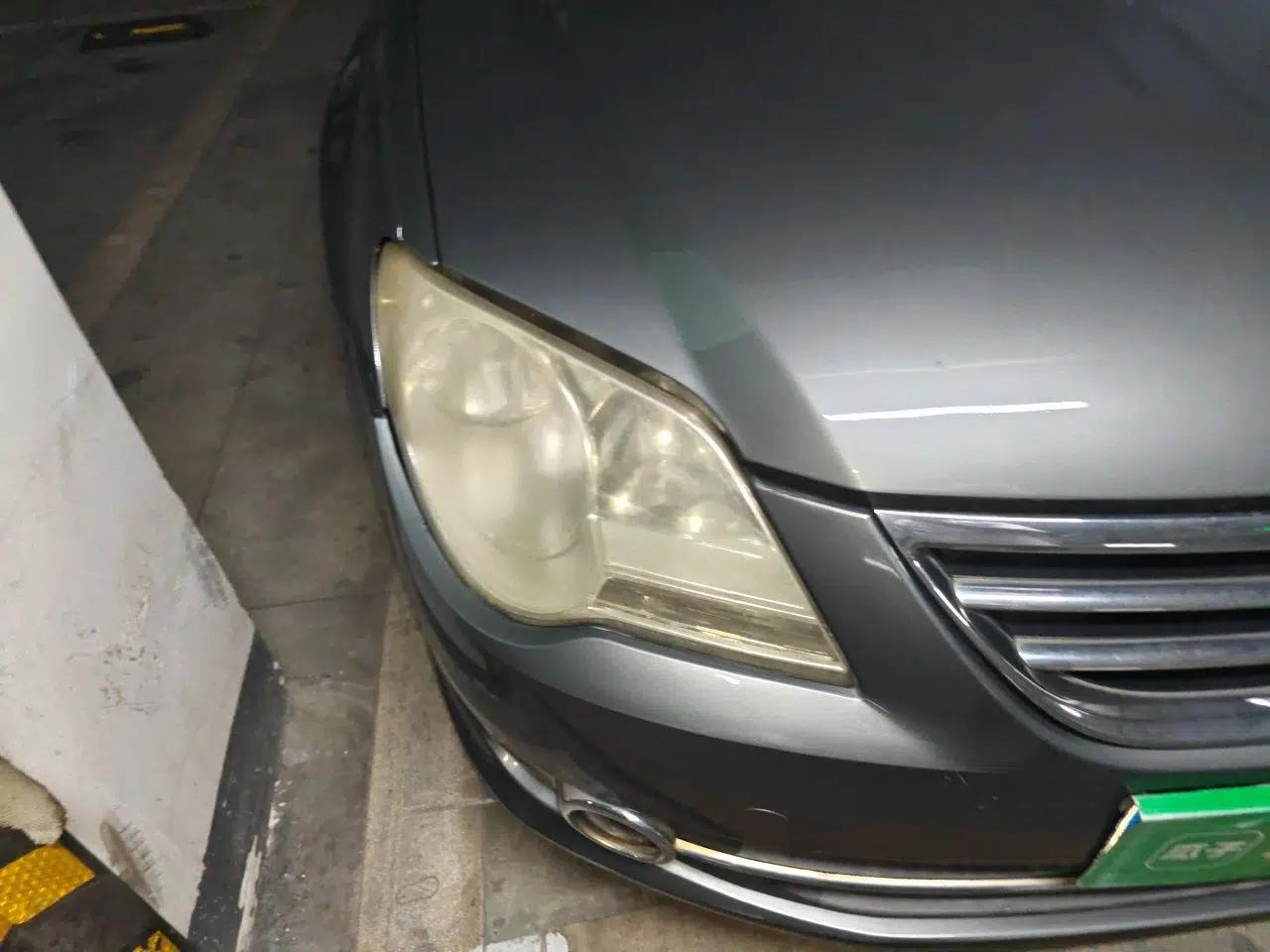 Volkswagen Bora 2012 1.6L Automatic Fashion Edition — миниатюра 7