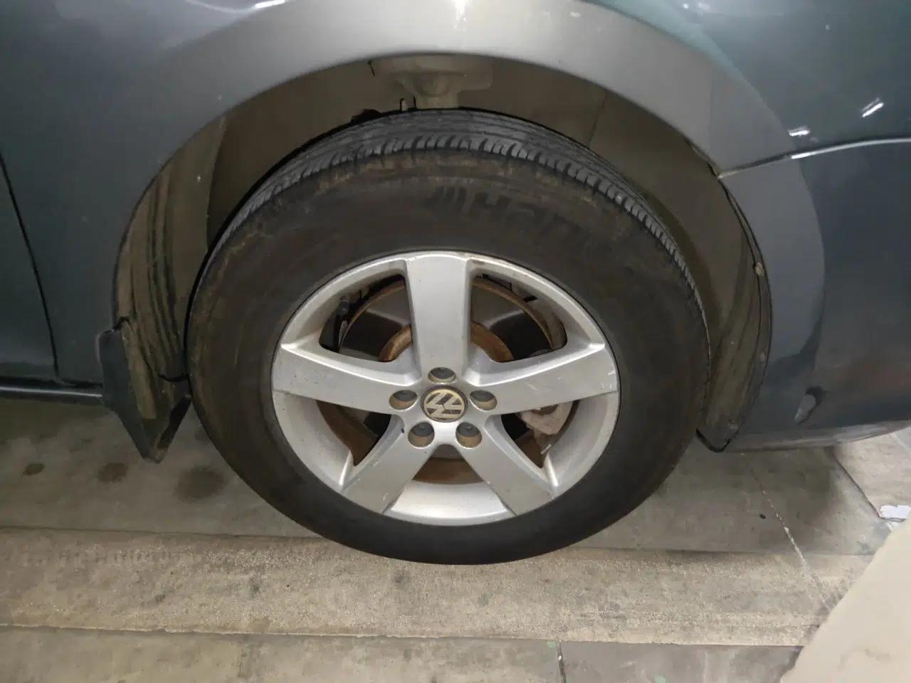 Volkswagen Bora 2012 1.6L Automatic Fashion Edition — миниатюра 8