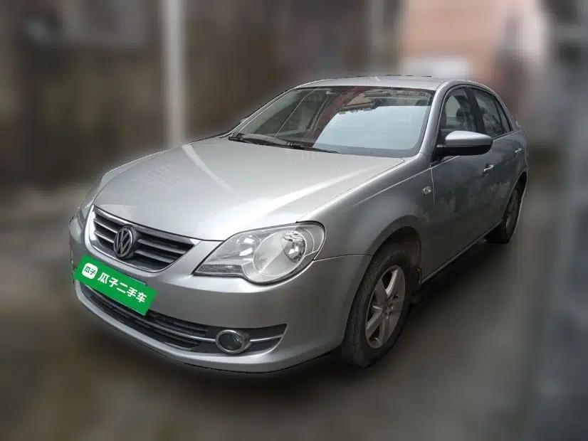 Volkswagen Bora 2012 1.6L Manual Fashion Edition — миниатюра 1