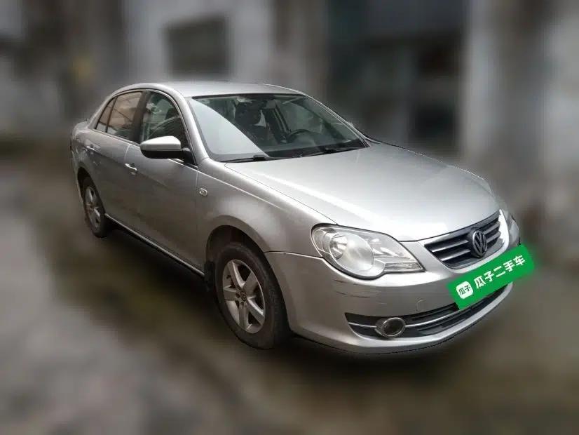 Volkswagen Bora 2012 1.6L Manual Fashion Edition — миниатюра 3