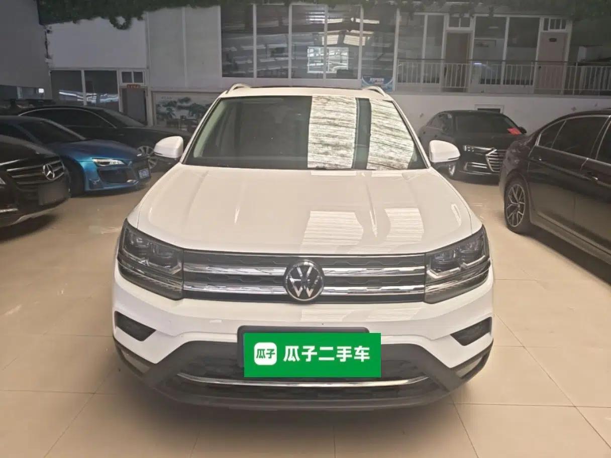 Volkswagen Tharu 2022 280TSI Two-Wheel-Drive Luxury Edition — миниатюра 2