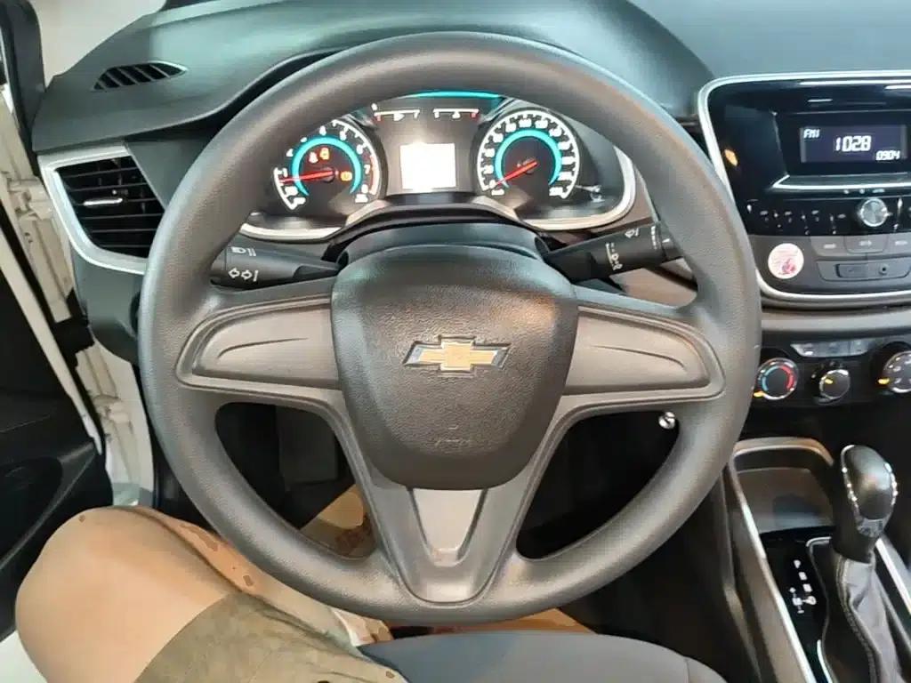 Chevrolet Cruze 2019 320 Automatic Sunroof Edition — миниатюра 11