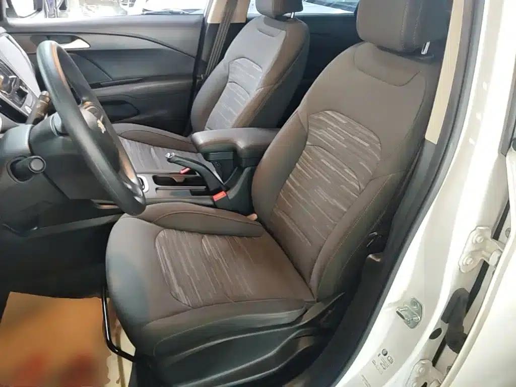 Chevrolet Cruze 2019 320 Automatic Sunroof Edition — миниатюра 15