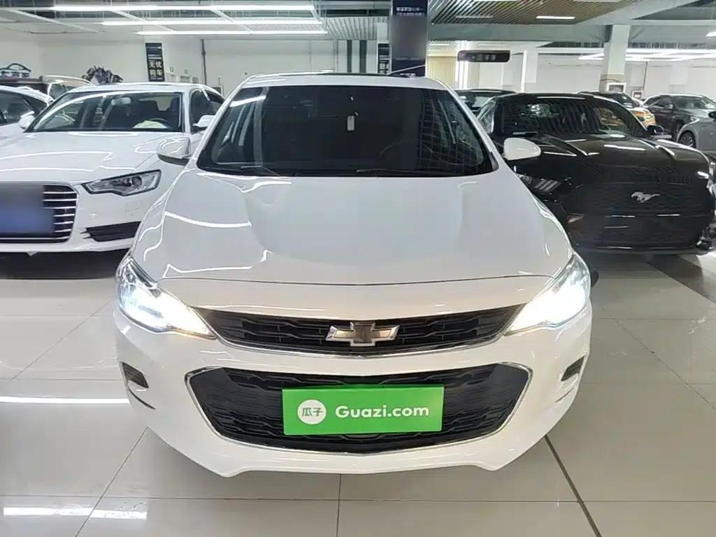 Chevrolet Cruze 2019 320 Automatic Sunroof Edition — миниатюра 3