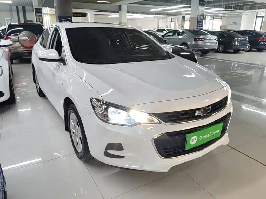 Chevrolet Cruze 2019 320 Automatic Sunroof Edition — миниатюра 4