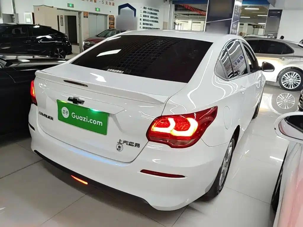 Chevrolet Cruze 2019 320 Automatic Sunroof Edition — миниатюра 7