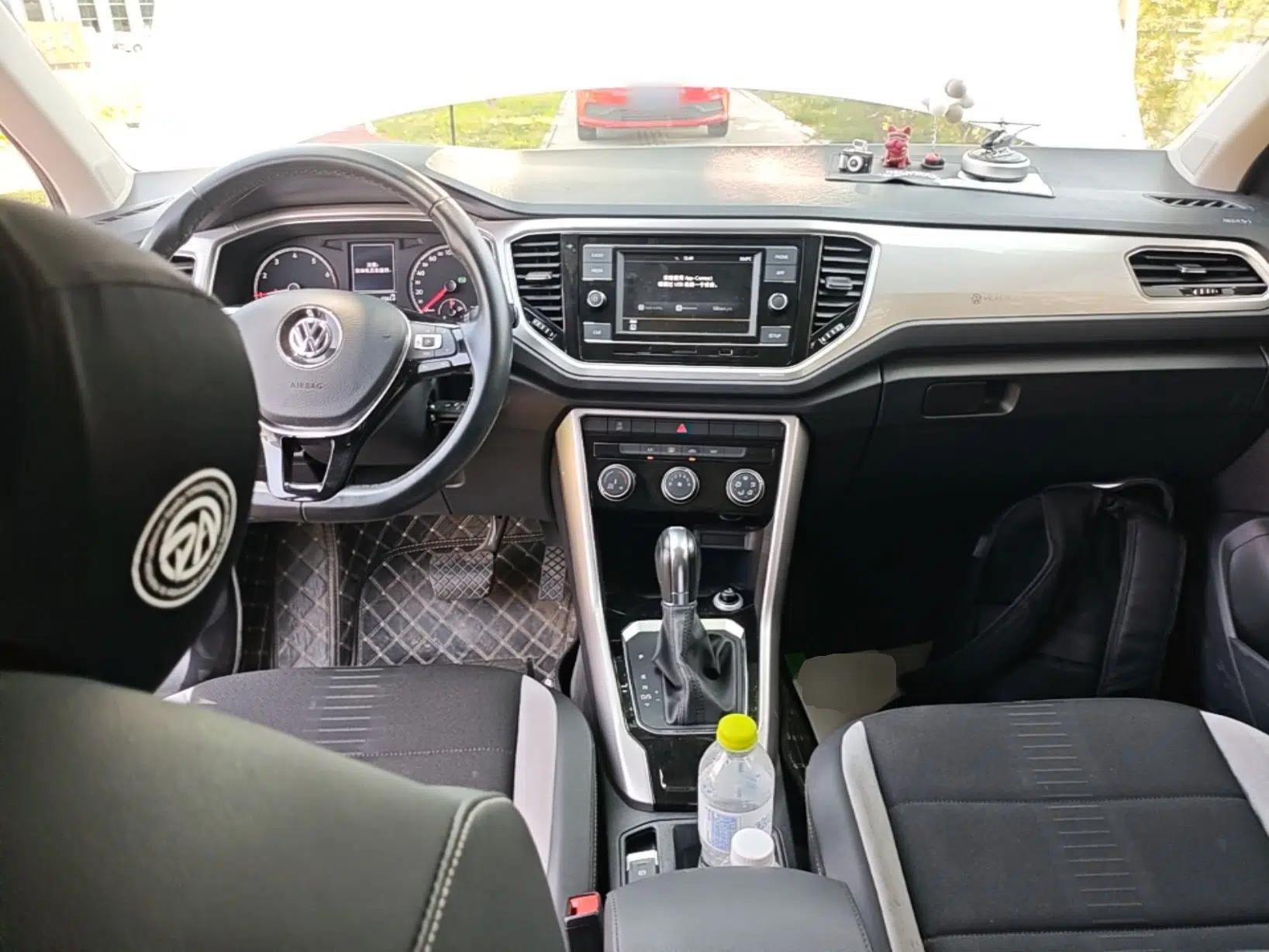 Volkswagen T-ROC 2020 280TSI DSG Two-Wheel-Drive Elite Version — миниатюра 17