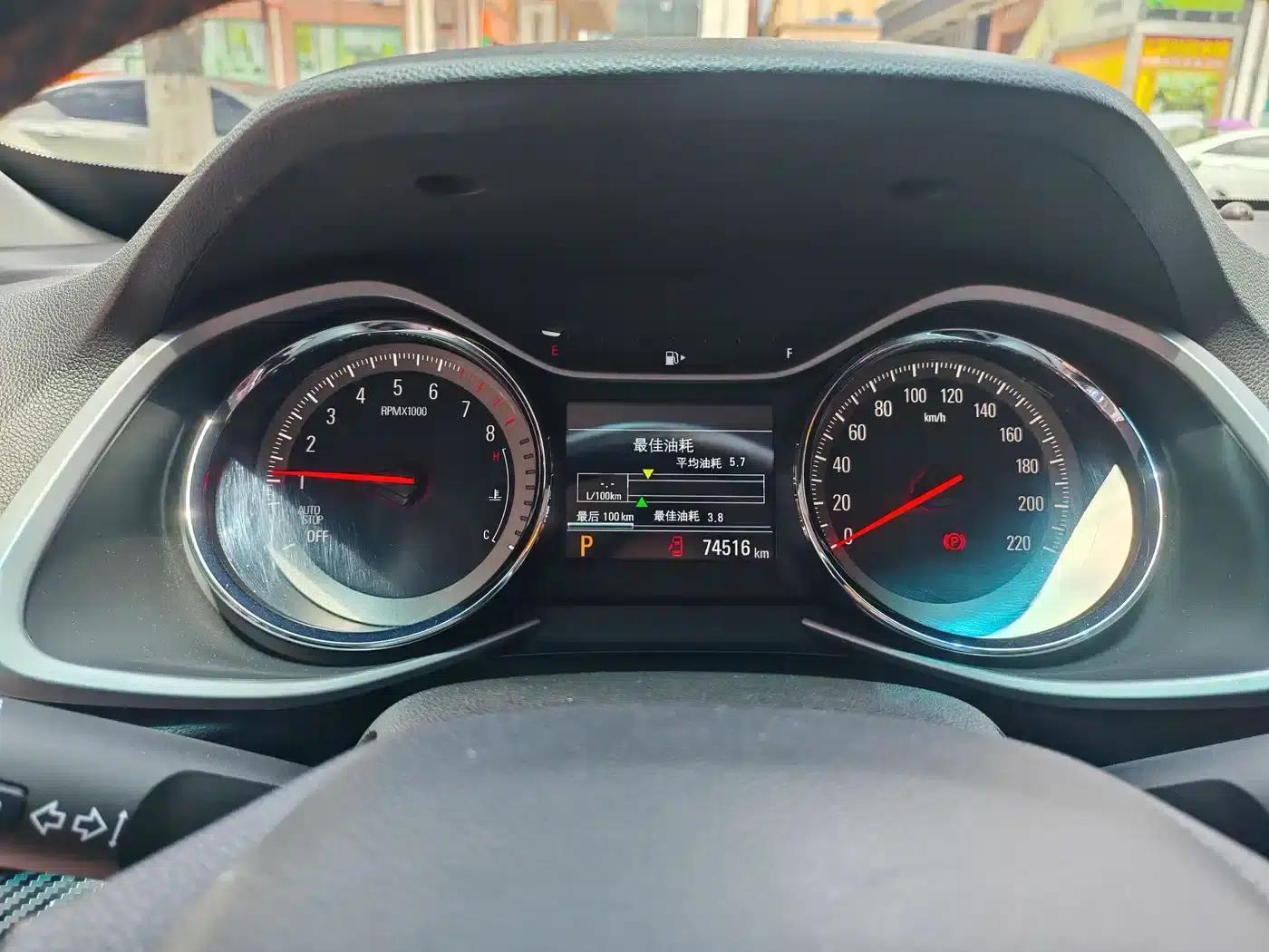 2019 Chevrolet Orlando Redline 530T Automatic Luxury Edition (5+2 models) China VI Emission Standard — миниатюра 4